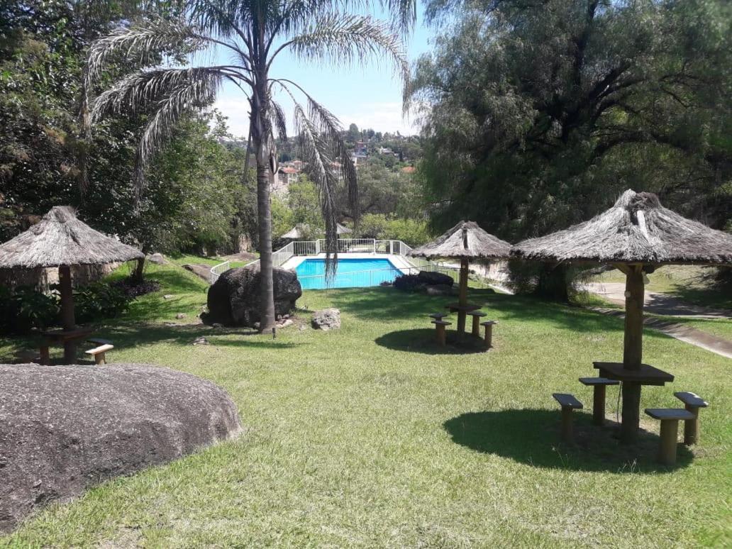 Departamentos Carlos Paz Bajada Al Lago Villa Carlos Paz Buitenkant foto
