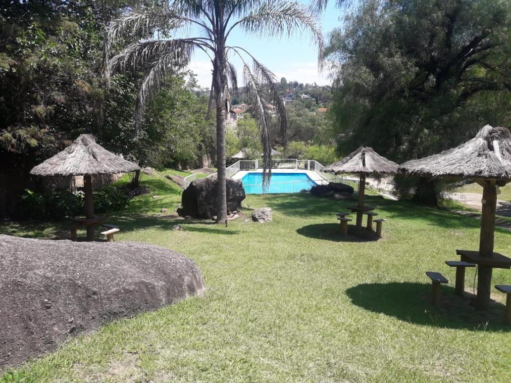 Departamentos Carlos Paz Bajada Al Lago Villa Carlos Paz Buitenkant foto